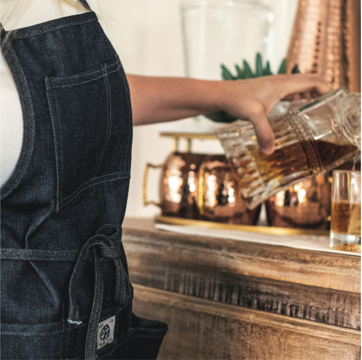 THE MID-LENGTH APRON